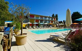 Colors Holiday Hotel